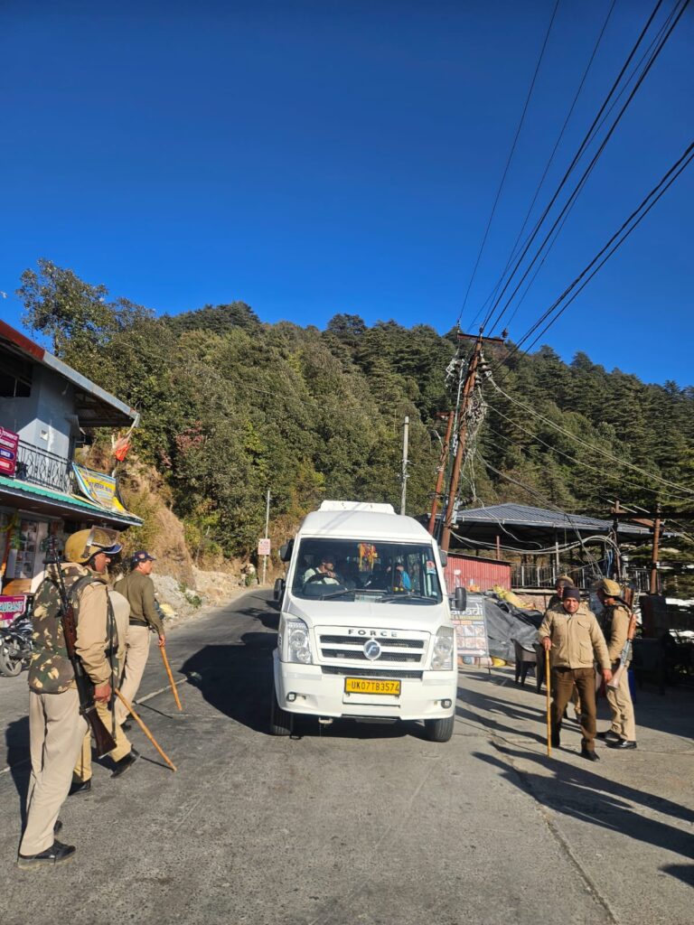 मसूरी के बाटाघाट पर पुलिस ने चलाया सघन चेकिंग अभियान